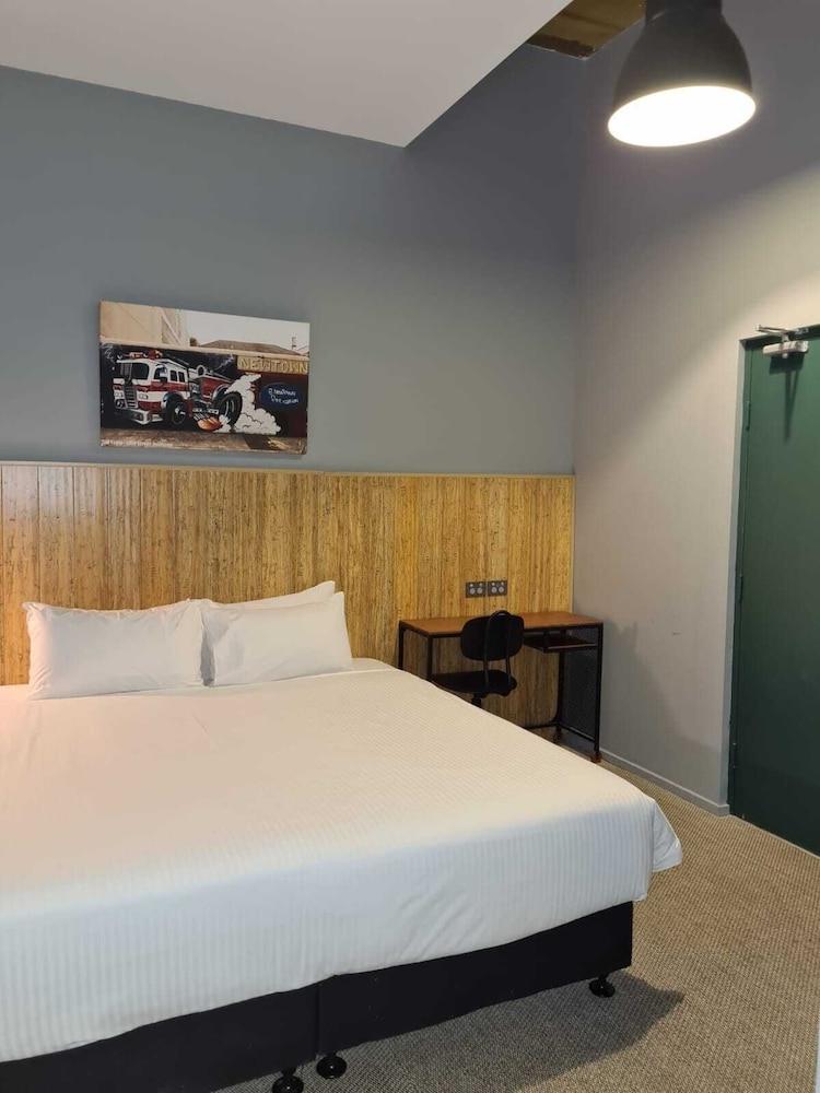เดอะ เออร์เบิร์น นิวทาวน์ โฮเต็ล Hotel ซิดนีย์ ภายนอก รูปภาพ