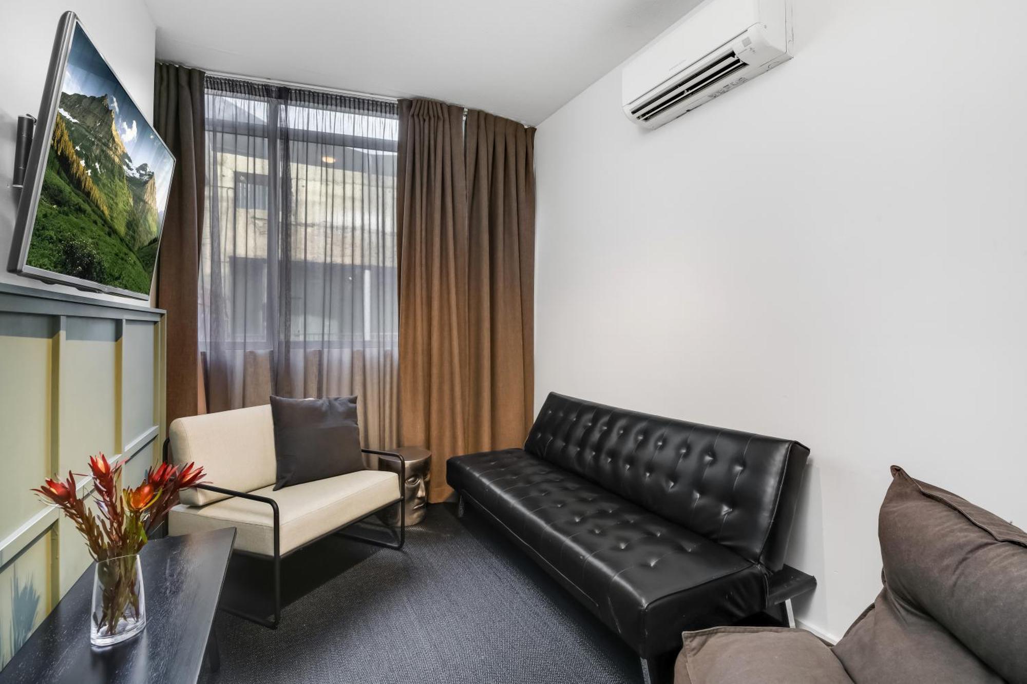 เดอะ เออร์เบิร์น นิวทาวน์ โฮเต็ล Hotel ซิดนีย์ ภายนอก รูปภาพ